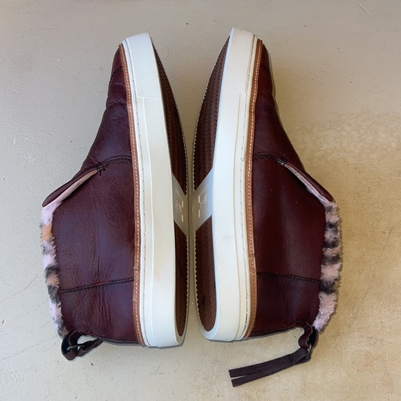 ⭐️ Tom’s Paxton Leather Slip on Sneakers - Picture 9 of 10